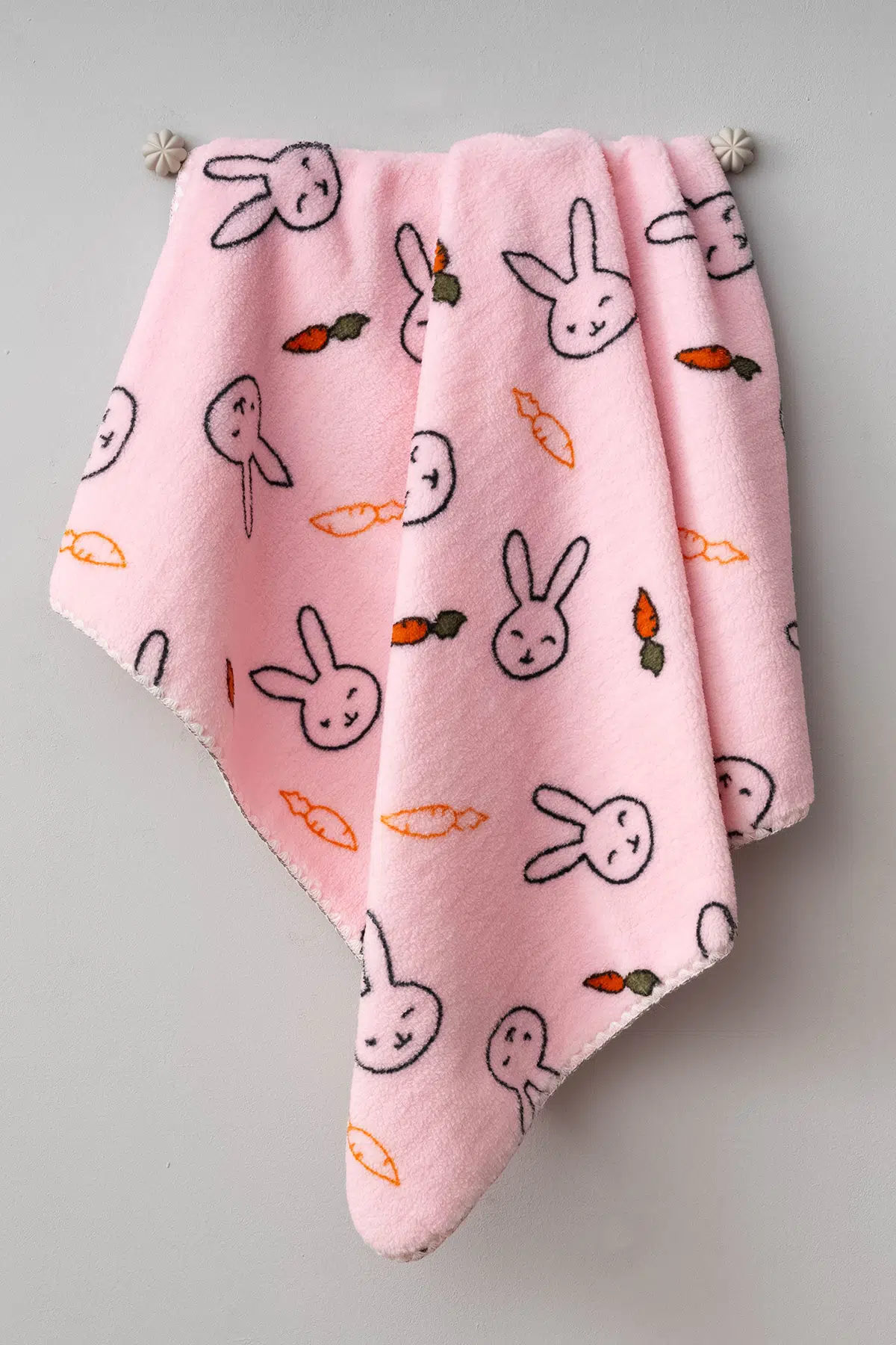 Sevimli Tavşan Desenli Peluş Battaniye - Pembe